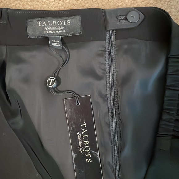 TALBOTS NWT PENCIL SKIRT. - Picture 7 of 12